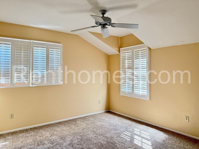 Building Photo - 10384 Barrywood Way