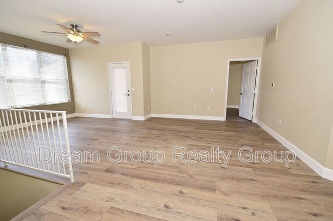 Building Photo - 8555 W Russell Rd