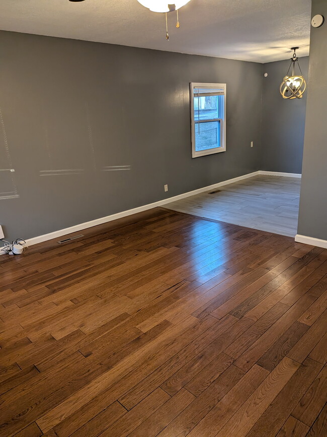 Building Photo - 3621 Kensington Ave