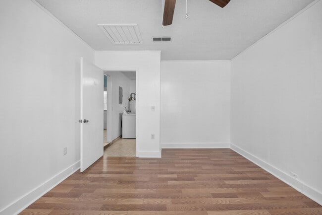 Building Photo - 5229 Compass Ct