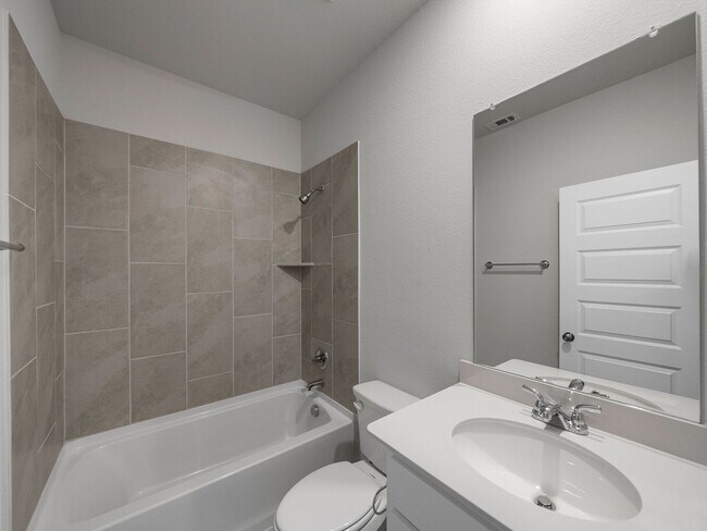 Building Photo - Almost New, Modern Look 4 Bed 3 Bath House...