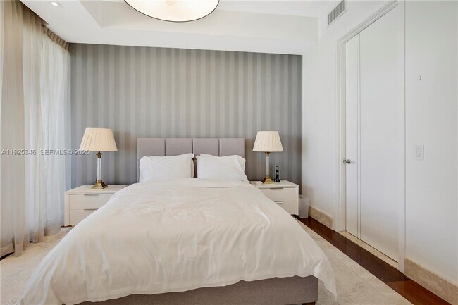 Building Photo - 9705 Collins Ave