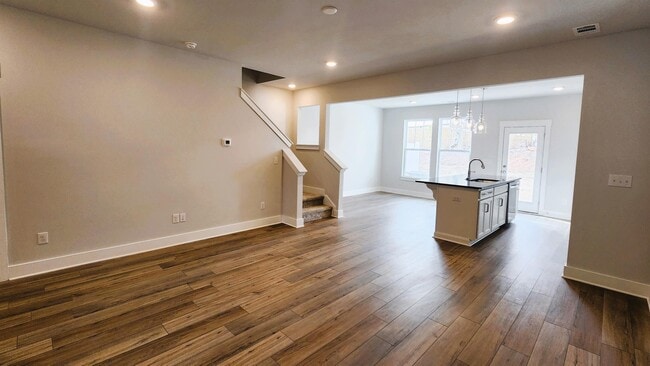 Building Photo - 132 Marston Ln