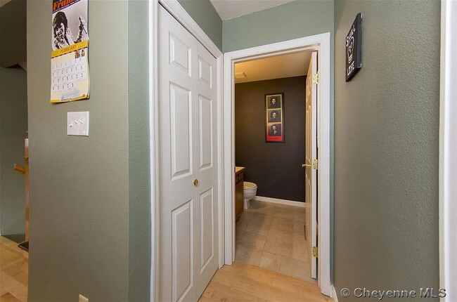 Building Photo - 5411 Sunset Dr