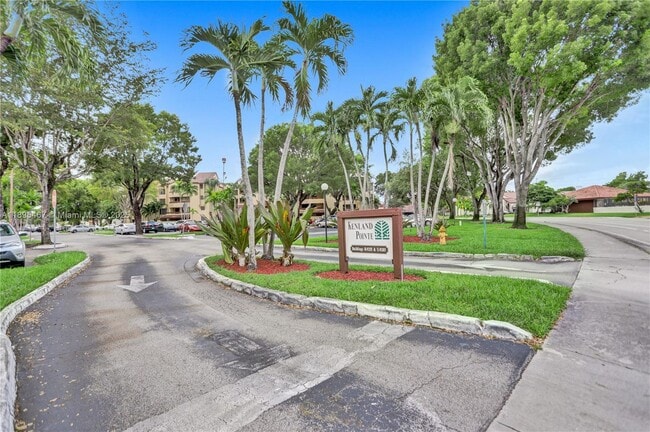 Building Photo - 9285 SW 125th Ave