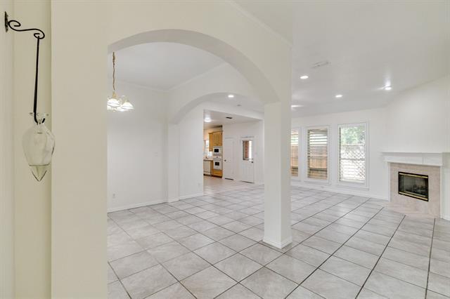 Building Photo - 1131 Indy Cir