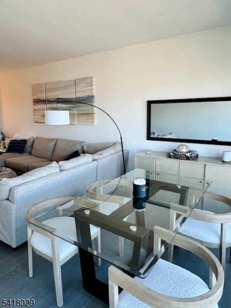 Building Photo - 30 Melrose Terrace