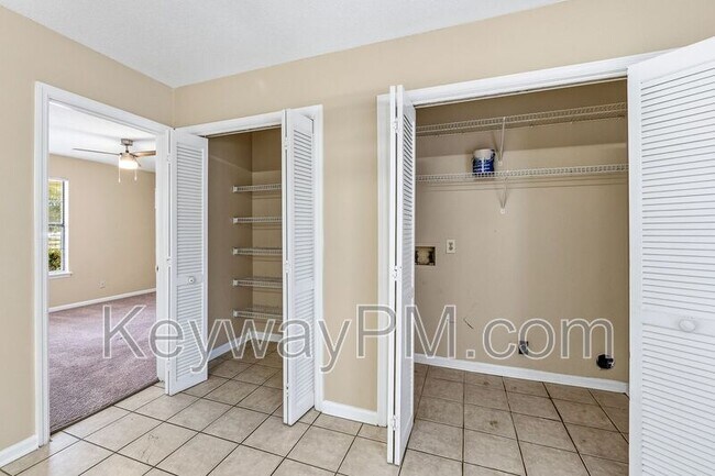 Building Photo - 912 Jones Dr