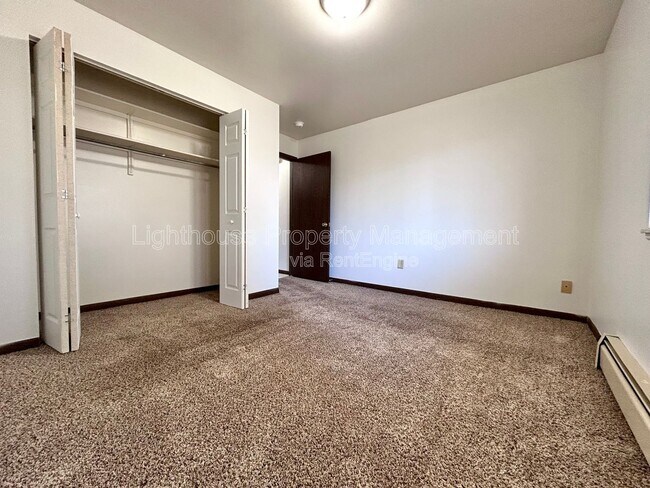 Building Photo - 2227 29th St SW