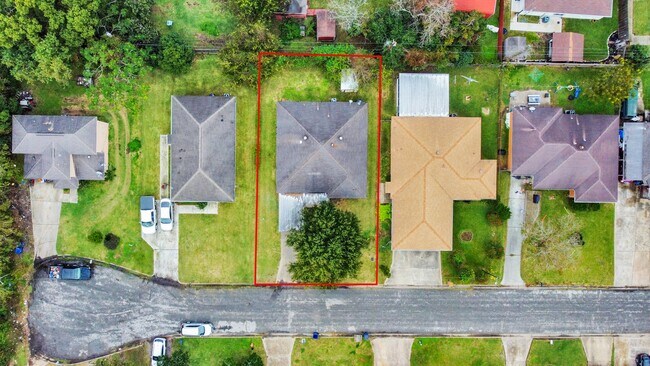 Building Photo - 6214 Diamond Ct