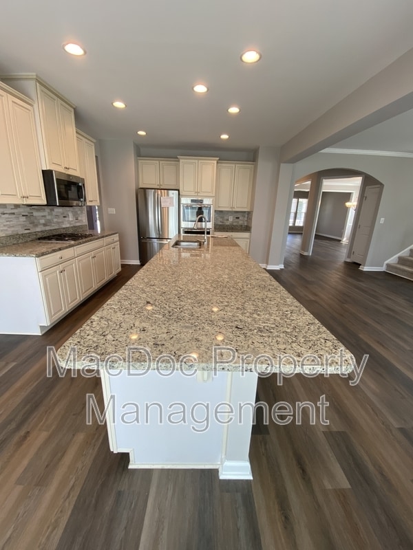 Building Photo - 6056 Greenspring Road