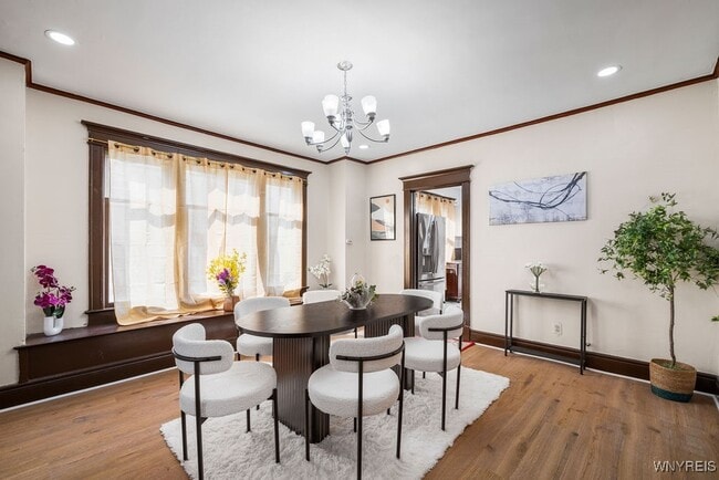 Building Photo - 166 Grey St