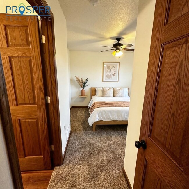 Building Photo - DA216X