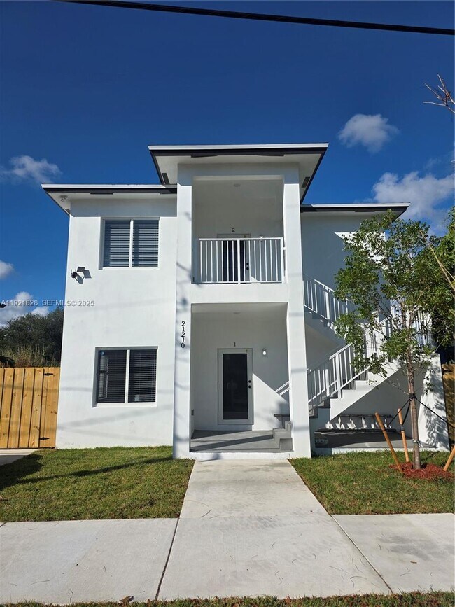 Building Photo - 21210 SW 119th Ave