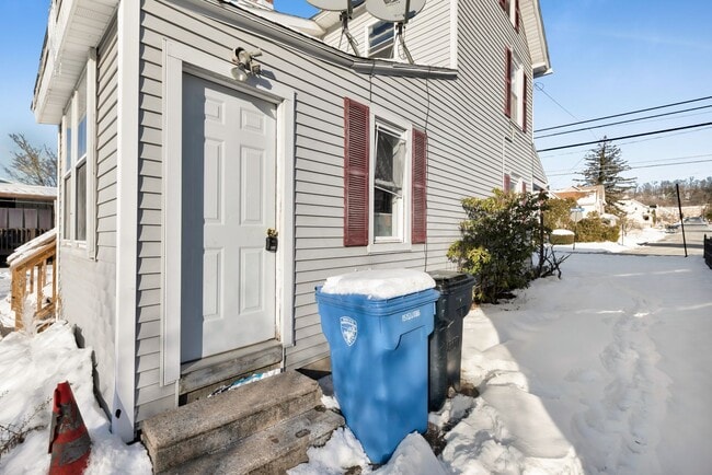 Building Photo - 520-530 Washington St