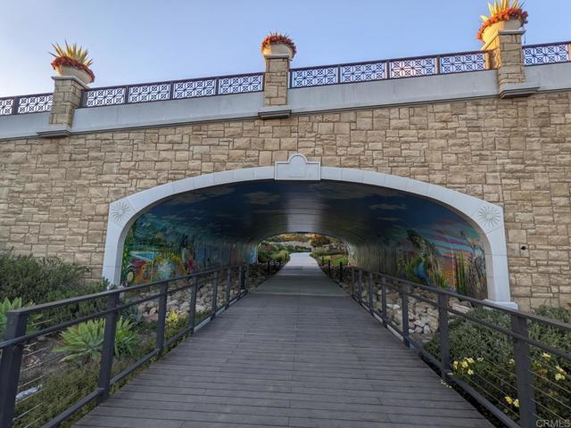 Building Photo - 2950 Via Alta Pl