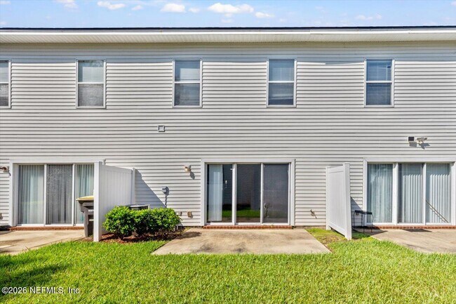 Building Photo - 8618 Ribbon Falls Ln