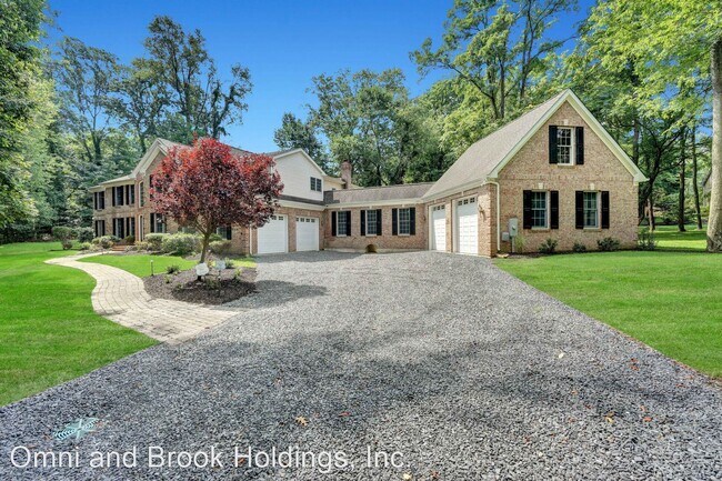 Building Photo - 4 br, 4 bath House - 1109 Winding Dr