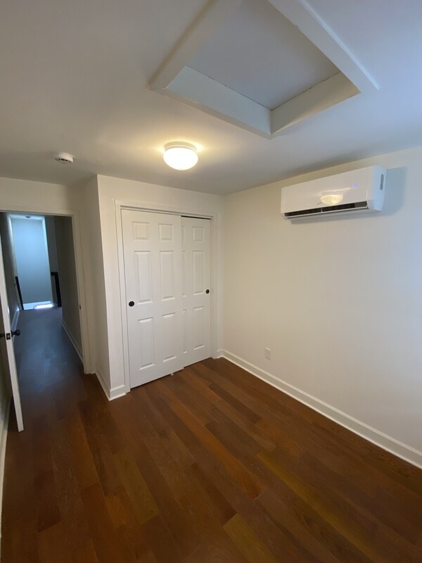 Building Photo - 423 N Highland Ave
