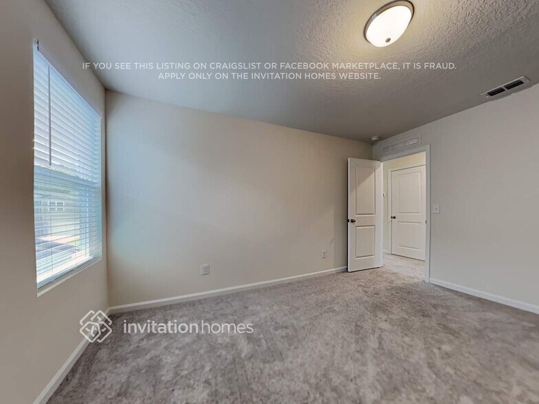 Building Photo - 2261 Litchfield Lp
