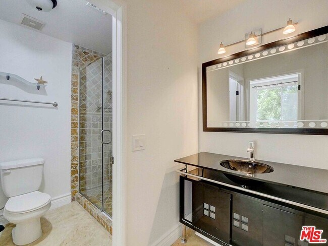 Building Photo - 4128 Whitsett Ave