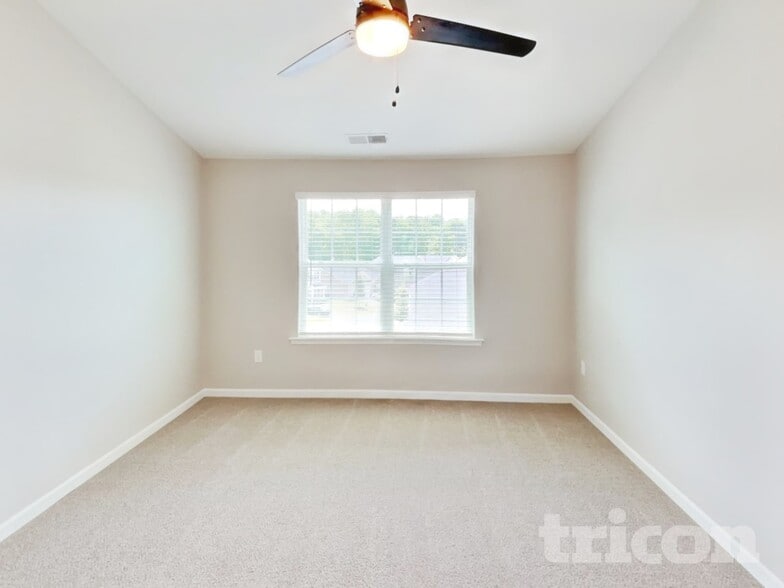 Building Photo - 934 Bosemon St