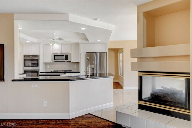 Building Photo - 2707 Mallard Landing Ave