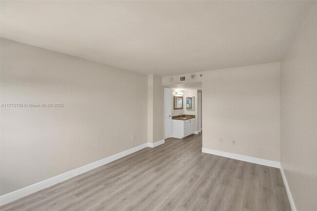 Building Photo - 1201 S Ocean Dr