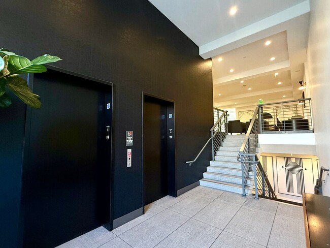 Building Photo - $3990 / 3 BR - GORGEOUS 2020 MODEL CONDO IN THE WARM SPRINGS AREA OF SOUTH FREMONT