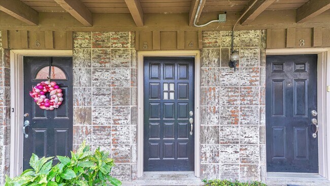 Building Photo - 2574 Marilee Ln