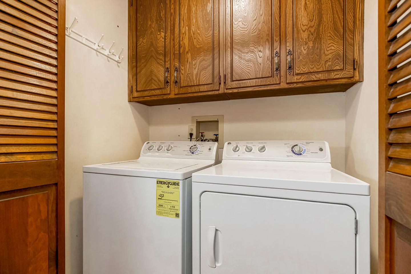 Building Photo - Spacious Shawnee Home Near Mill Creek Streamway Park