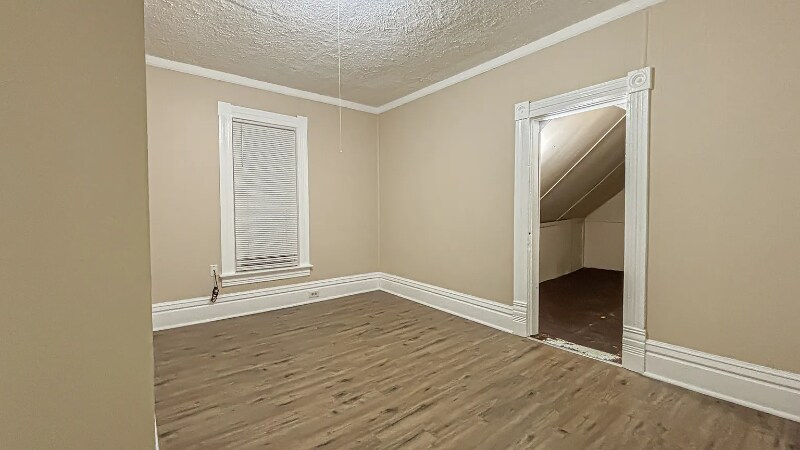 Building Photo - 5363 Arsenal St