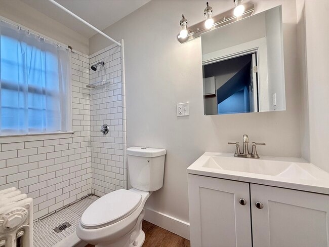 Building Photo - 29 John St