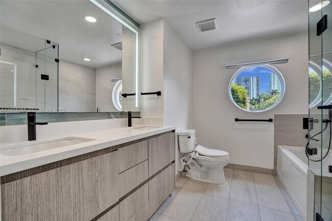 Building Photo - 3757 NE 208th Terrace