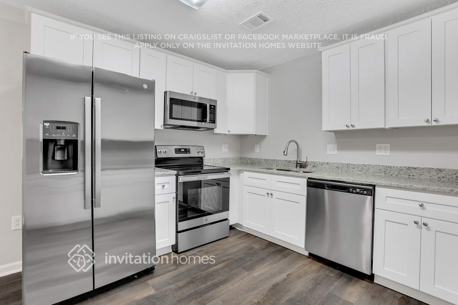 Building Photo - 25 Holly Creek Dr