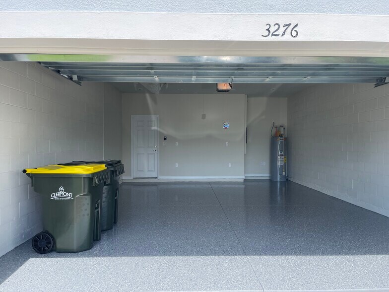Building Photo - 3276 Buoy Cir