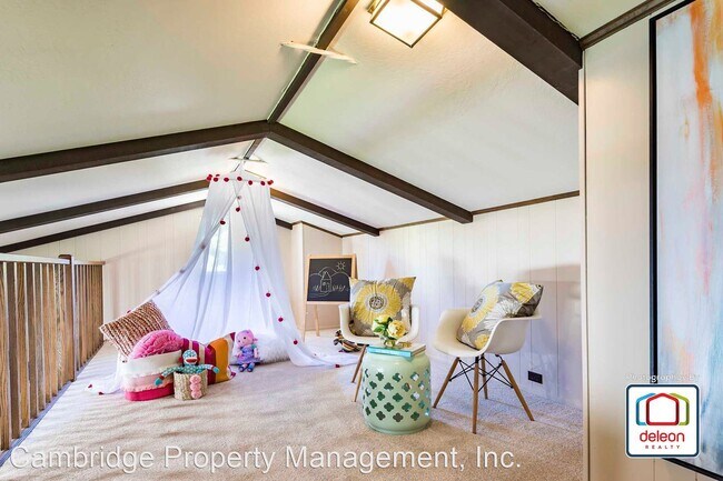 Building Photo - 5 br, 2.5 bath House - 2275 Tioga Drive
