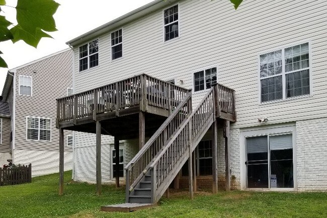 Rear - 5309 Gunston Hall Dr