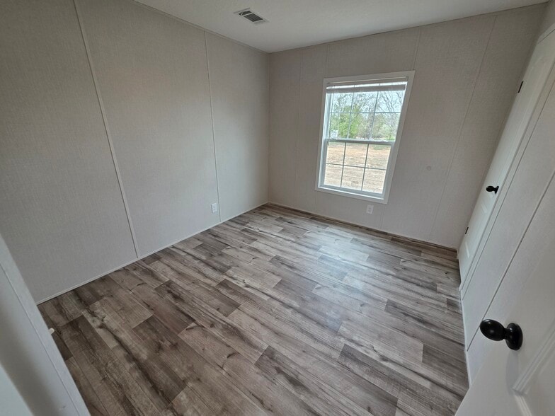 Building Photo - 401 Coogan Williams Rd