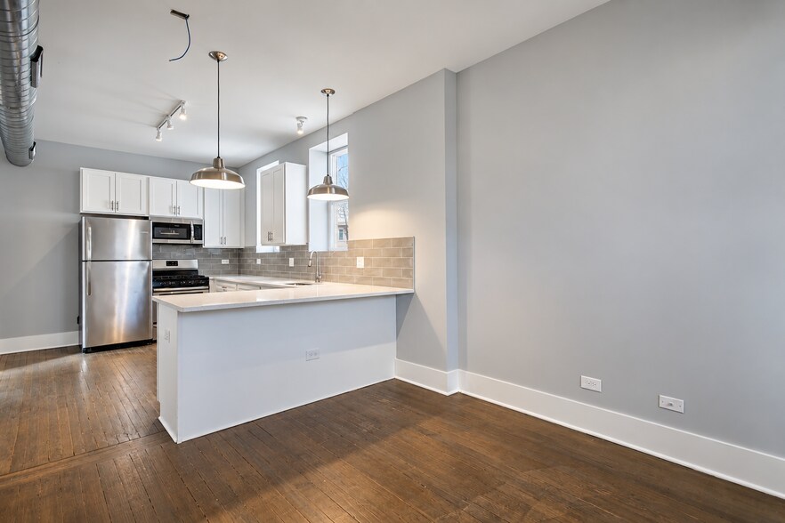 Building Photo - 2117 W 18th St