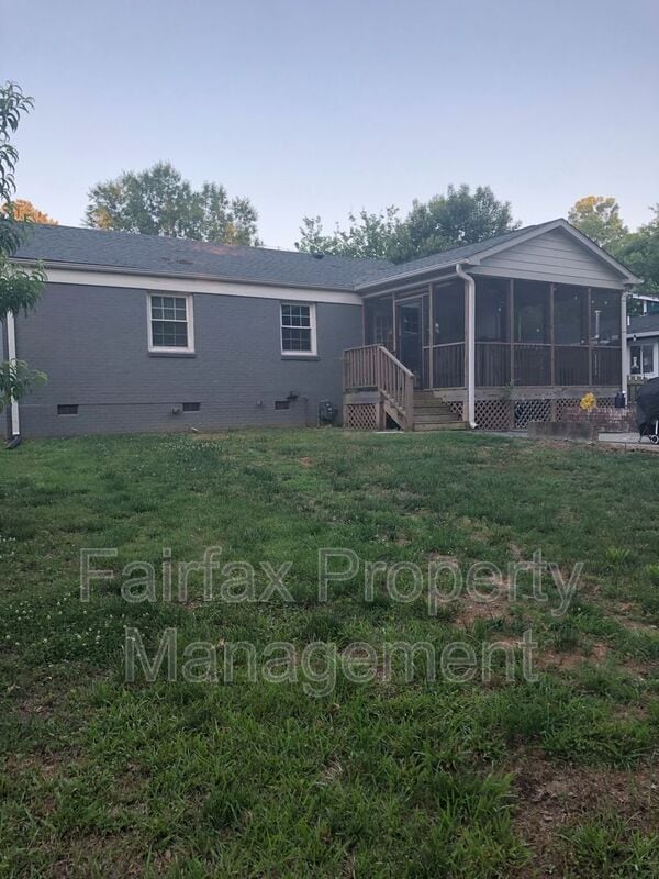 Building Photo - 1113 Marlborough Rd