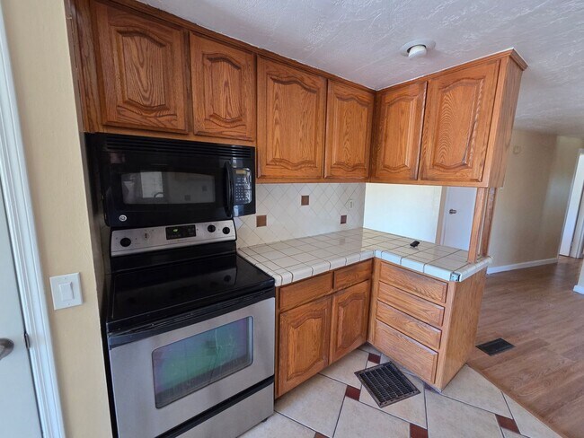 Building Photo - Queen Creek 3 bed / 2 bath on just under 5 Acres! No HOA!