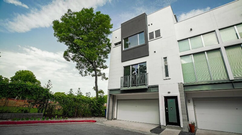 Building Photo - 4801 S Congress Ave