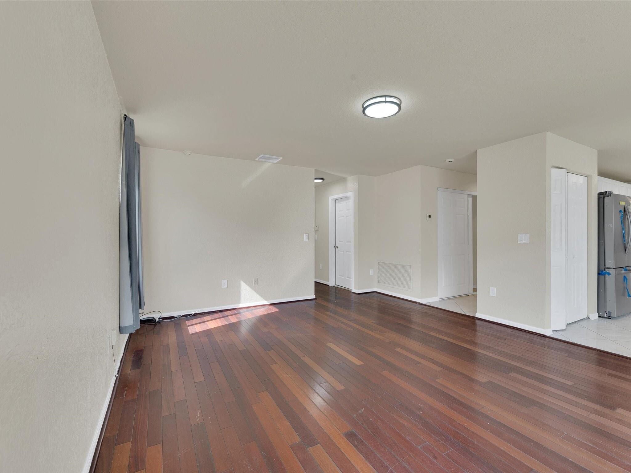 Building Photo - 308 NW 17th Ter