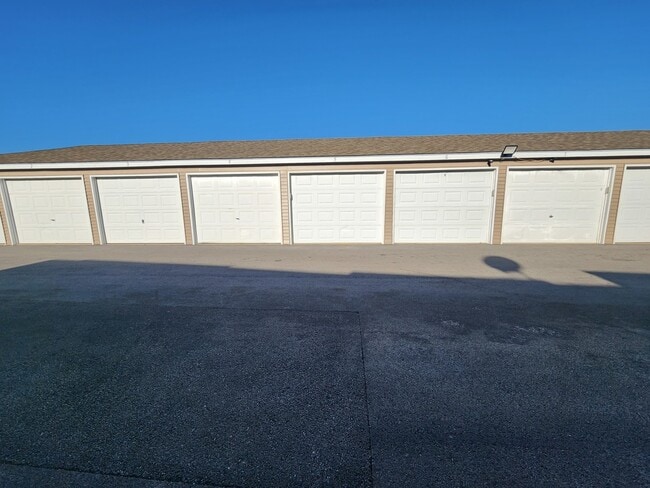 Building Photo - 2390 Bicentennial Ave