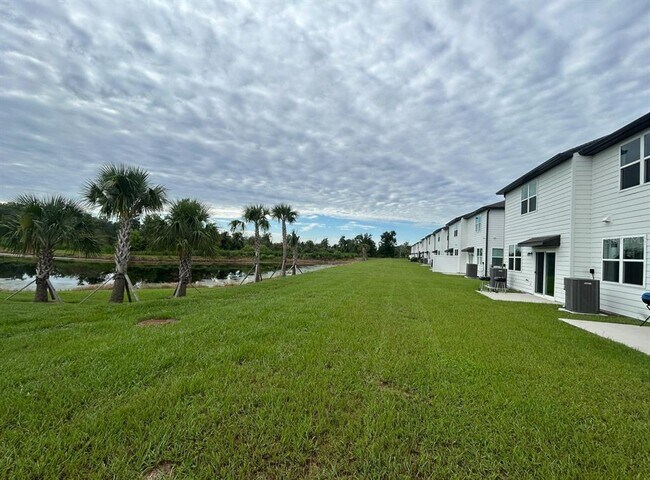 Building Photo - 3277 Vesara Dr