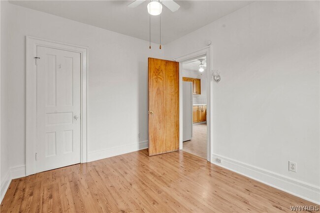 Building Photo - 238 Saranac Ave