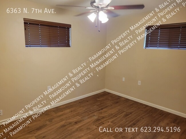 Building Photo - 2 Bed/1 Bath ready for immediate move in!