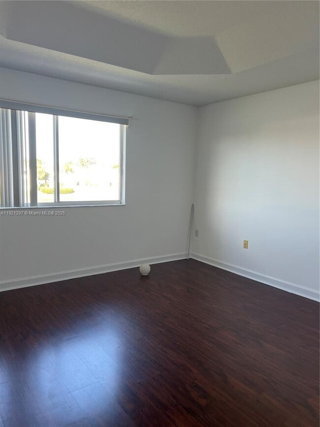 Building Photo - 11541 NW 68th Terrace