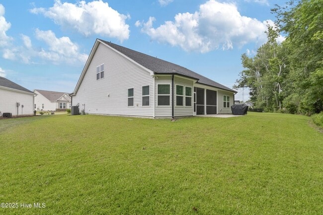 Building Photo - 570 Tullimore Ln